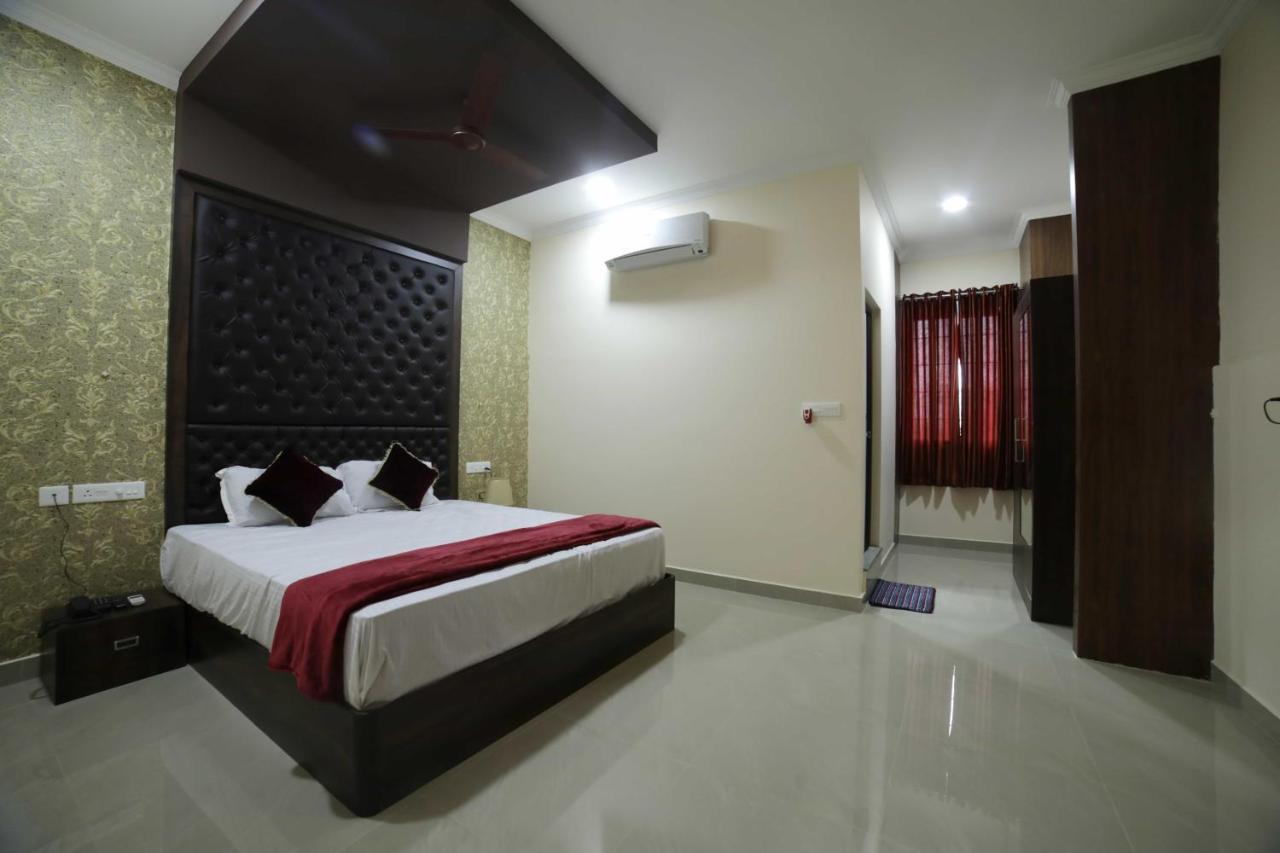 אפרטהוטל Thrissur Shivalaya Residency מראה חיצוני תמונה