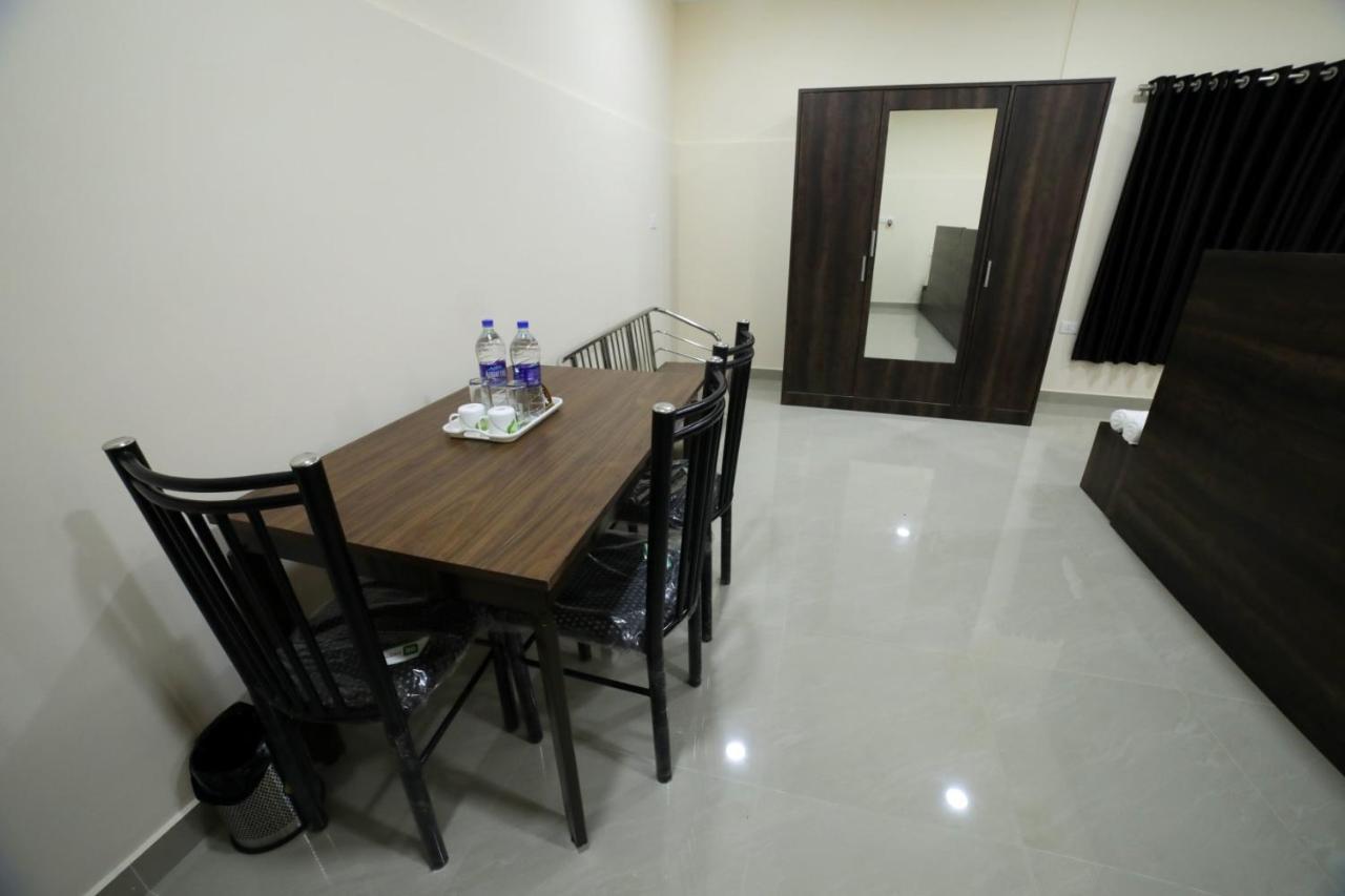 אפרטהוטל Thrissur Shivalaya Residency מראה חיצוני תמונה